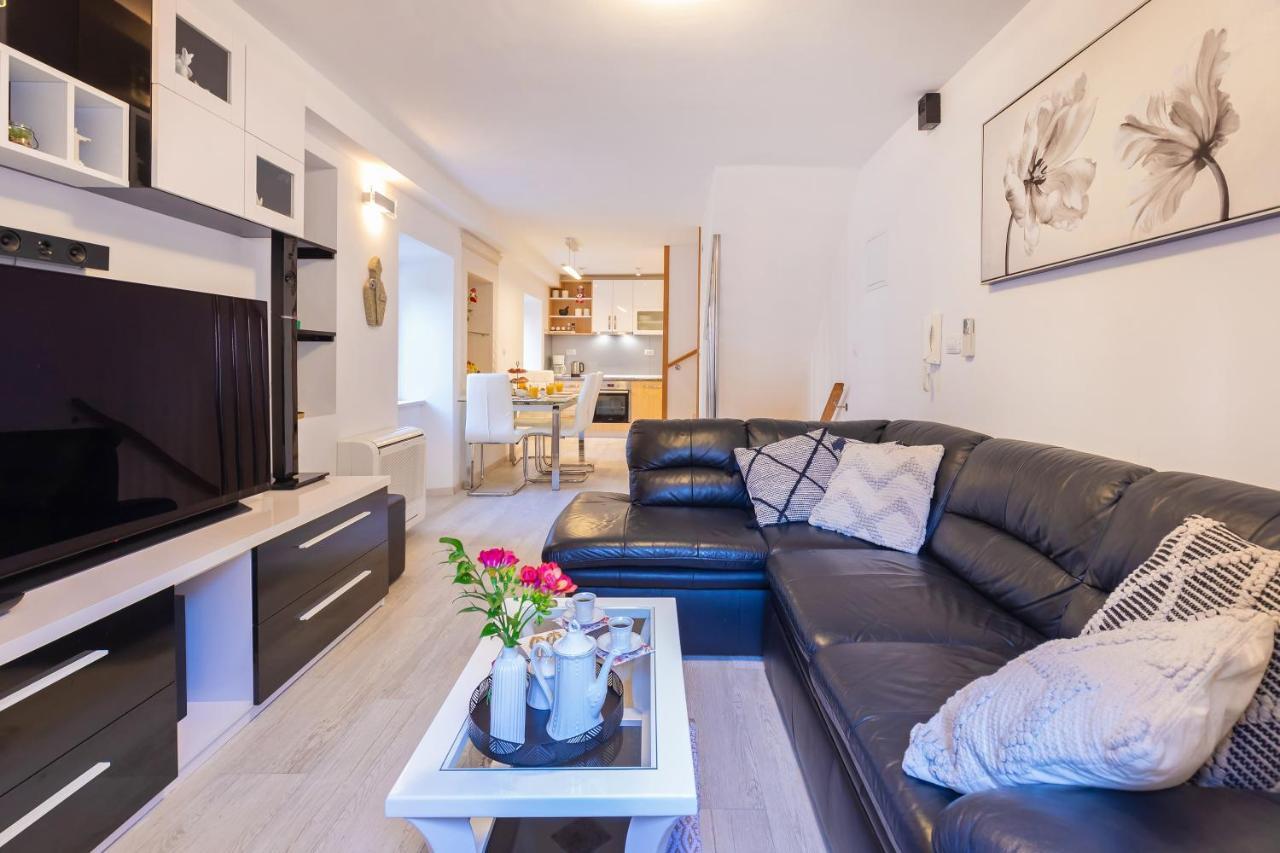 Domino Holiday Home Ragusa Esterno foto